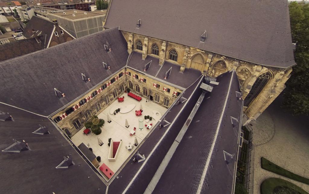 Kruisherenhotel Maastricht - Oostwegel Collection, member of Design Hotels