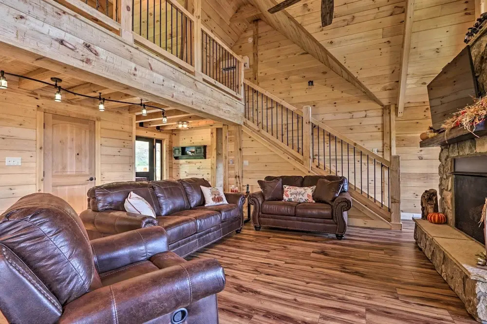Spacious Mountain Retreat w/ Hot Tub + Views!