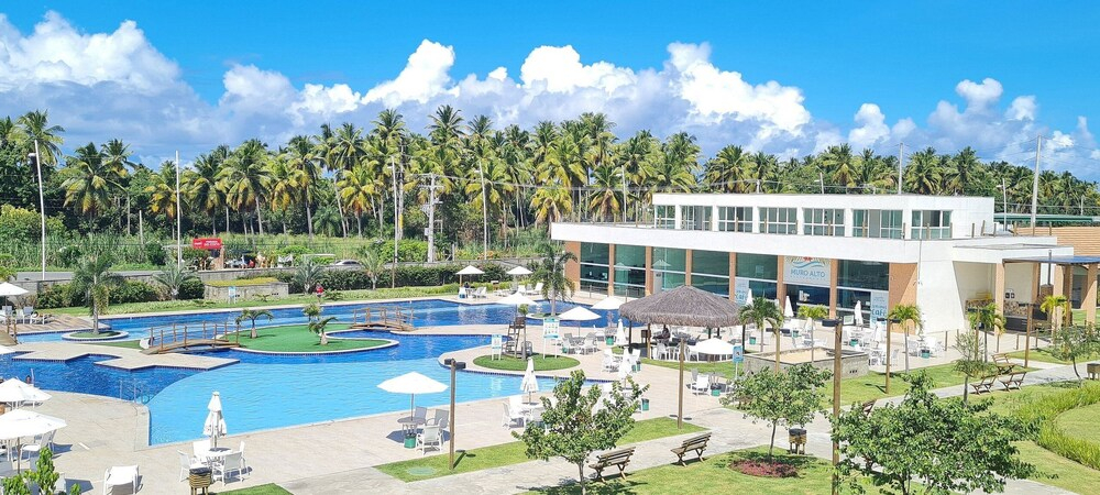 Muro Alto Condomínio Clube