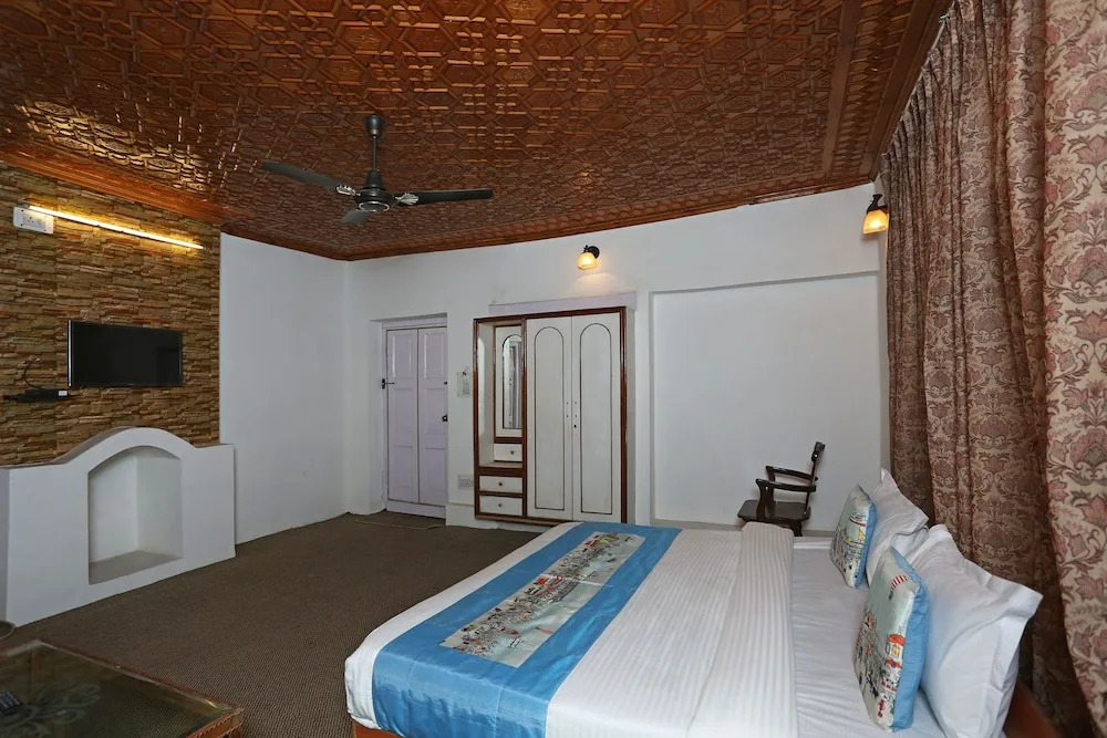 OYO 5735 Hotel Ashai