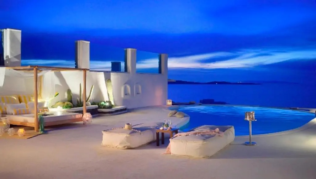 5 bedrooms villa with sea view private pool and enclosed garden at Mykonos