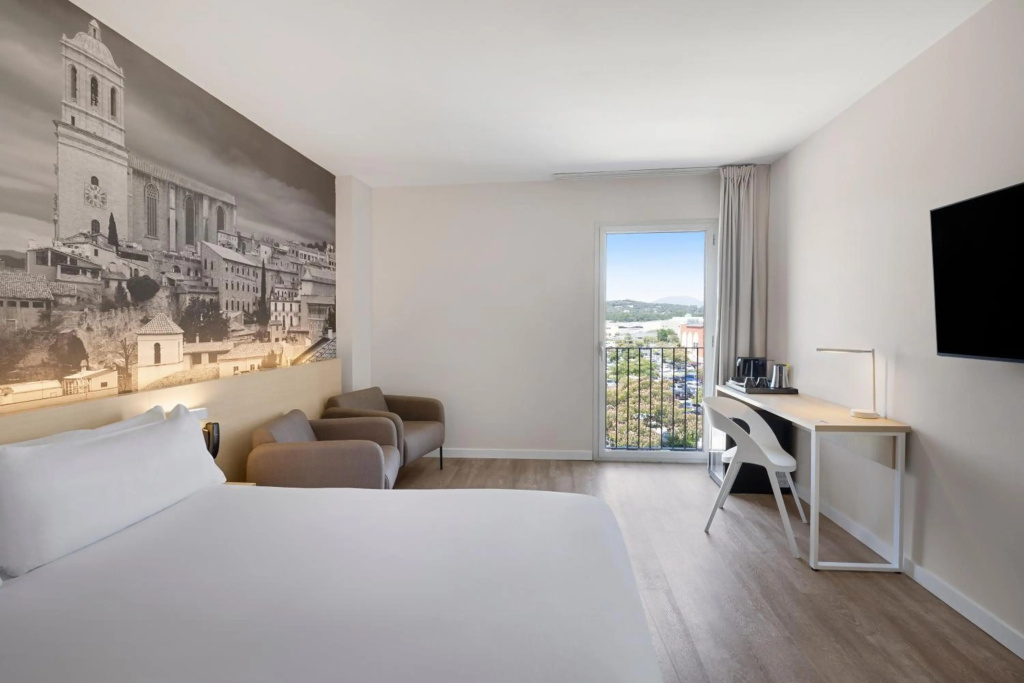 B&B HOTEL Girona 3
