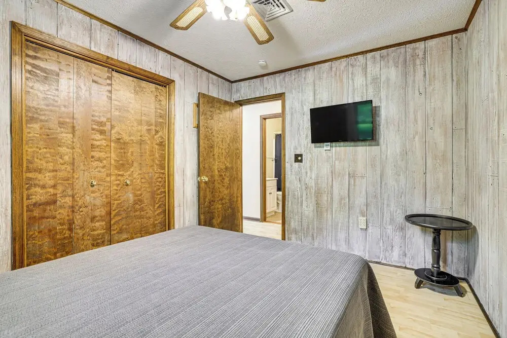 Clifton Township Home w/ Deck & Heated Sunroom!