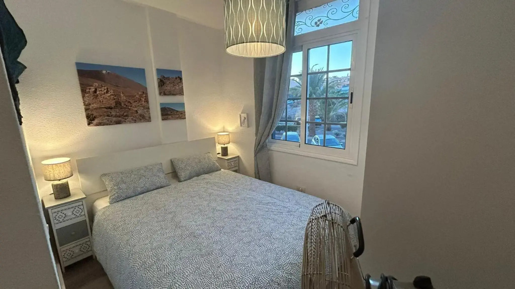 Hübsche Ferienwohnung mit 2 Schlafzimmern, Pool und WLAN, Strandnähe