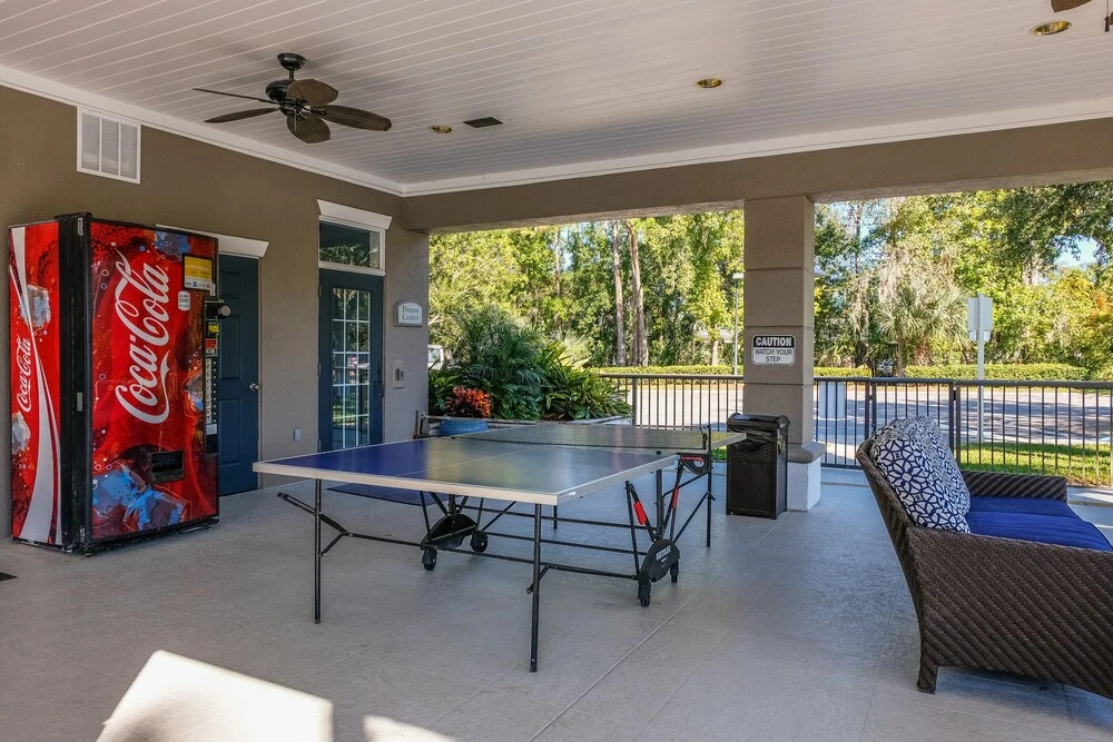 1 BR and 2 BR Jacksonville Beach Apt with Parking by Frontdesk