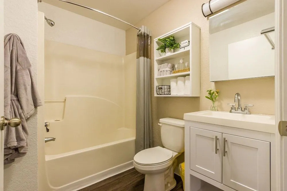 Intown Suites Extended Stay Dallas TX - Garland