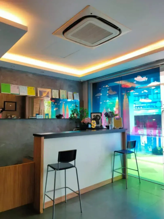 9 Square Hotel - Subang