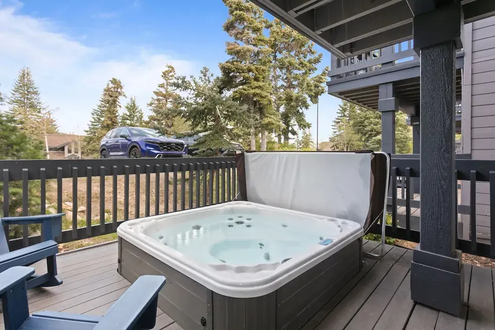 Ridgepoint - Three Bedroom Condo with Spa #128 by Deer Valley Resort