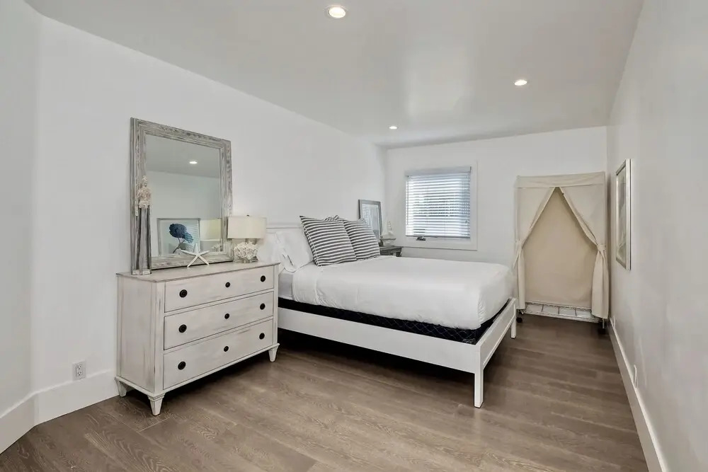 3636 Carlsbad Blvd - Lower