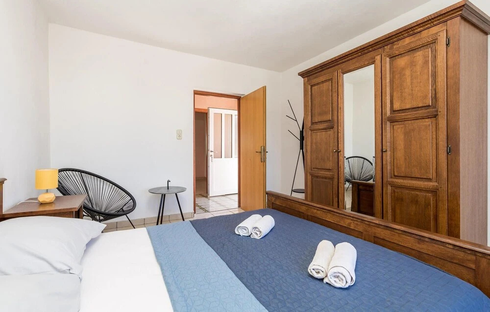 Amazing Home in Povljana With Outdoor Swimming Pool, Wifi and 6 Bedrooms