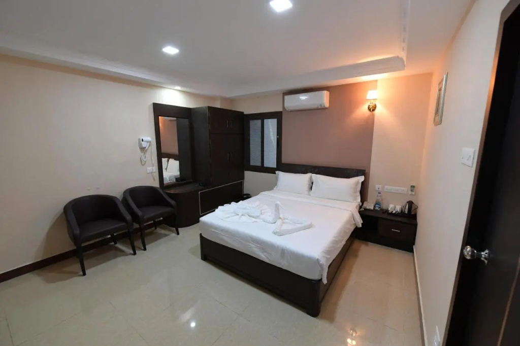 Hotel Sampath