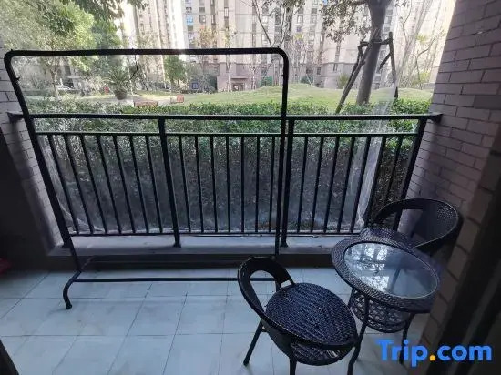 Zebra Residence (Ping'an Branch), Shanghai