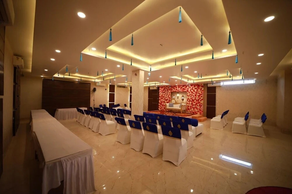 Hotel Neerja Inn