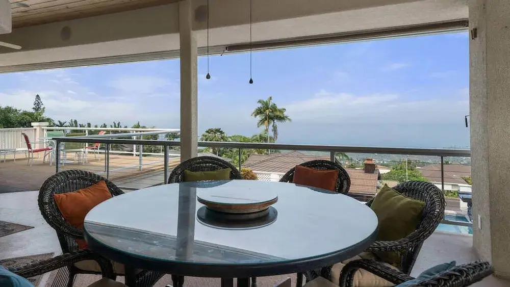 Kona Wa'a Paradise Getaway