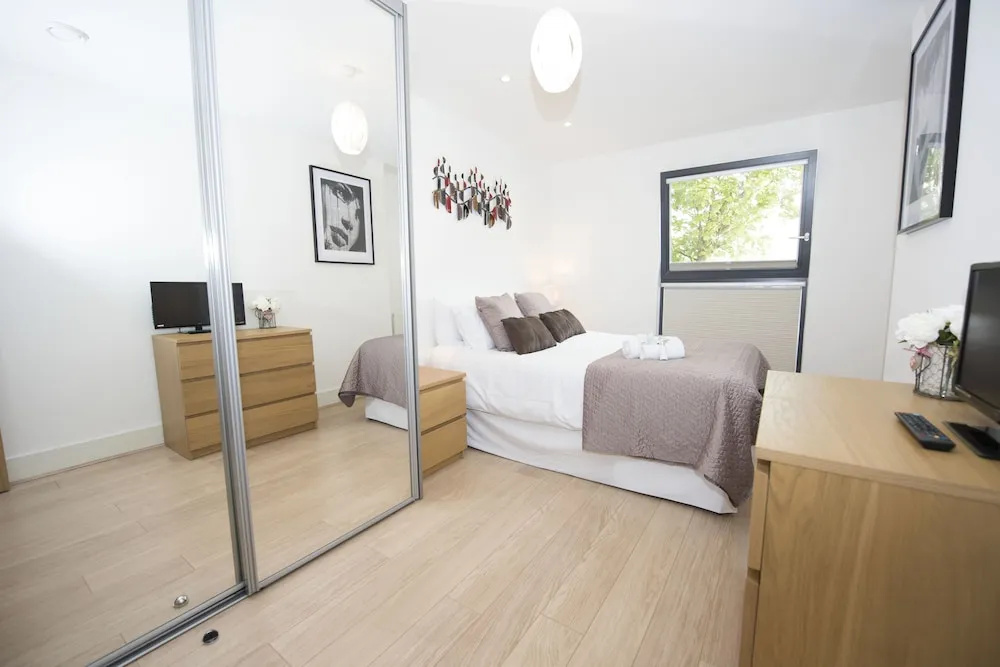 Charles Court Serviced Apartments