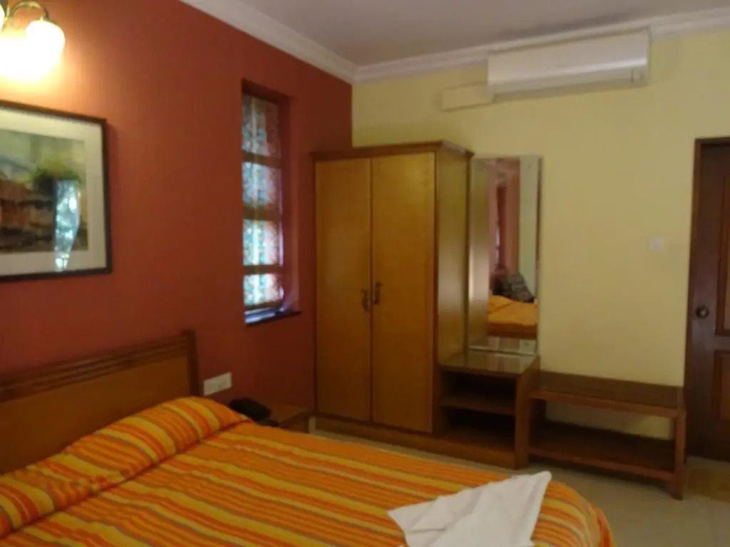 Renzo's Inn