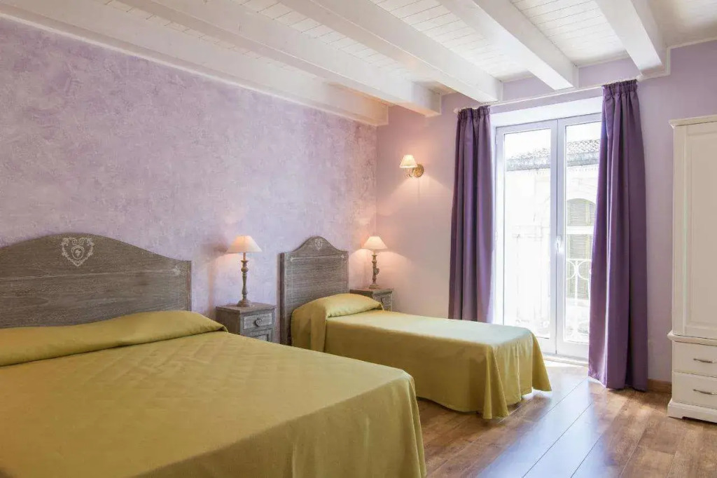 B&B Apollo