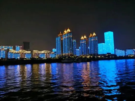 1314 Lovers Theme Hotel (Wuhan Wuchang Railway Station Store)
