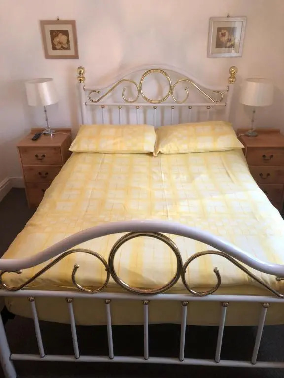 Bayona Guest House