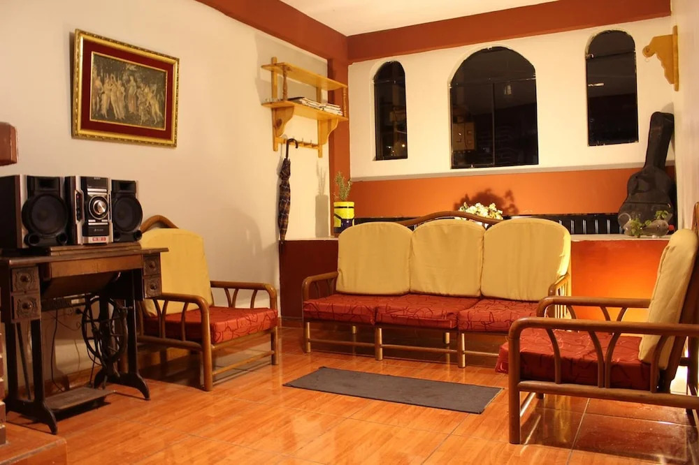 Kame House hostel