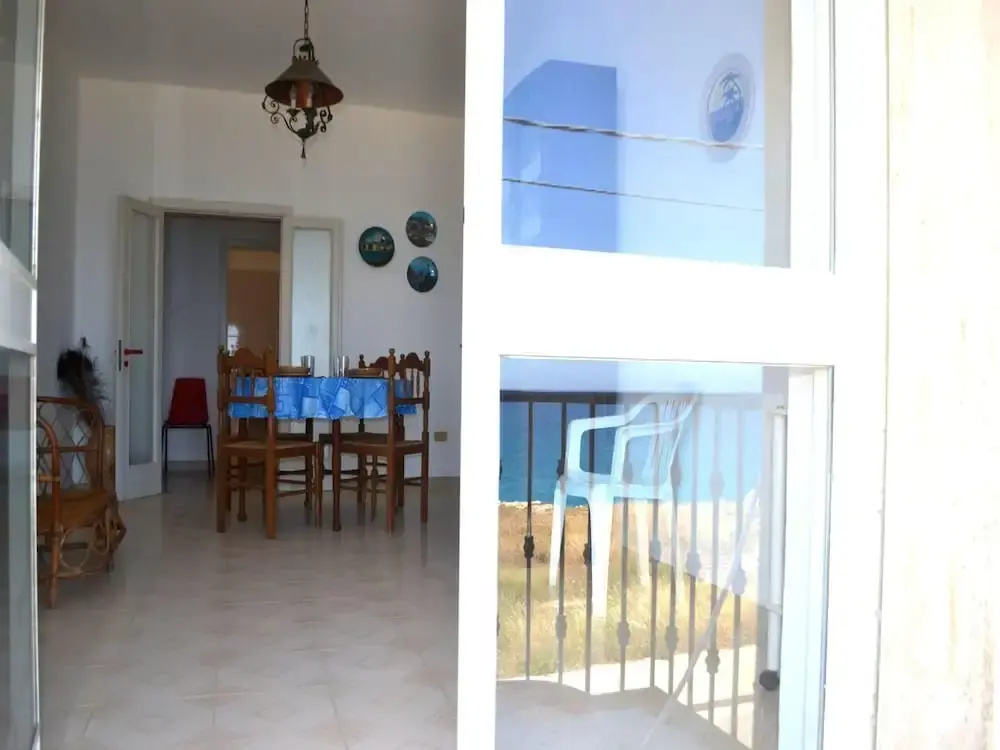 Nyota Holiday Home With sea View Balcony for 4 Guests in Torre Dell'orso