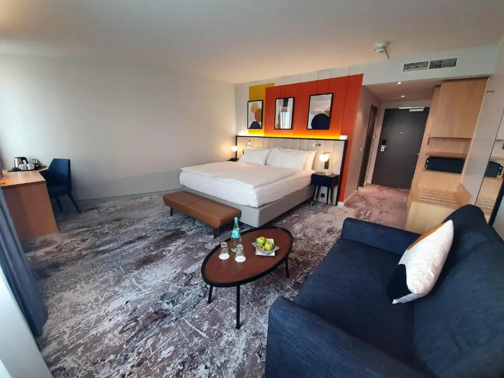 voco Dusseldorf Seestern by IHG