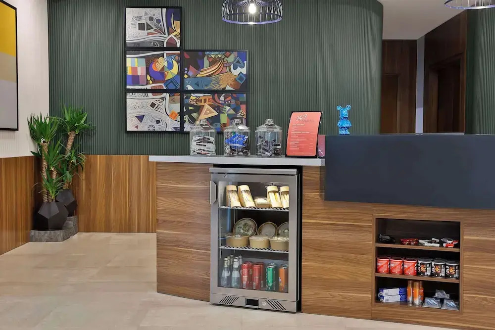 Hampton By Hilton Neom Community 2