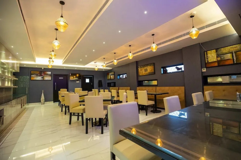 Grand Seasons -The Business Hotel