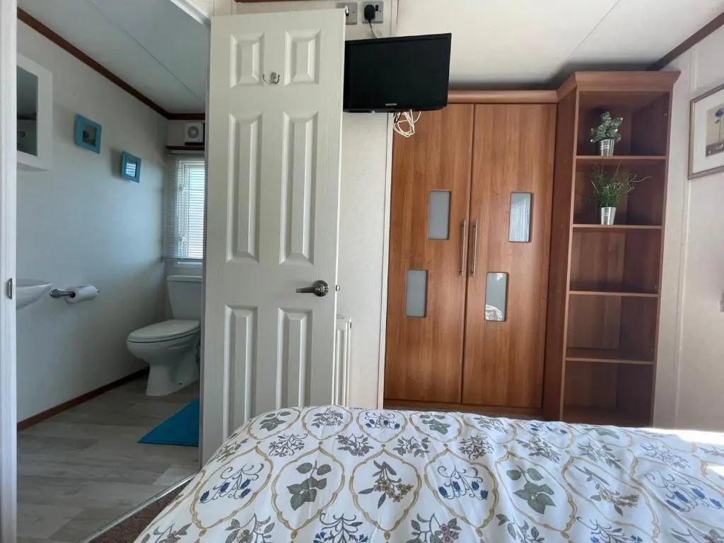 27 Tower View Pevensey Bay Holiday Park Beach