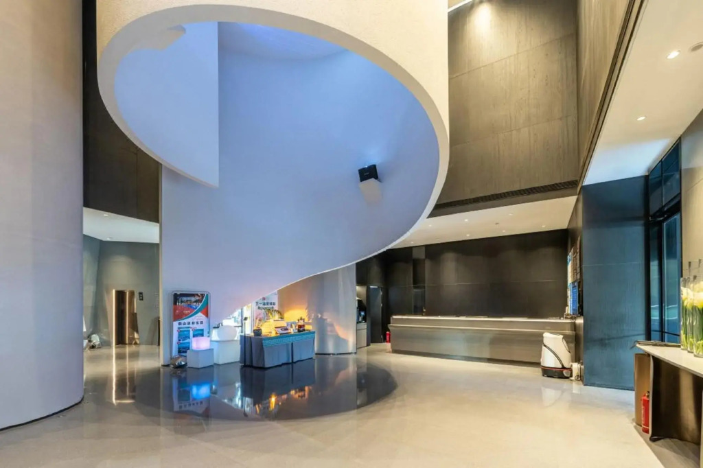 Beijing BoLLy Wood  Hotel (Guomao SKP Store)