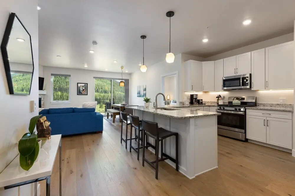 306 Clearwater Lofts 2 Bedroom Condo by Redawning