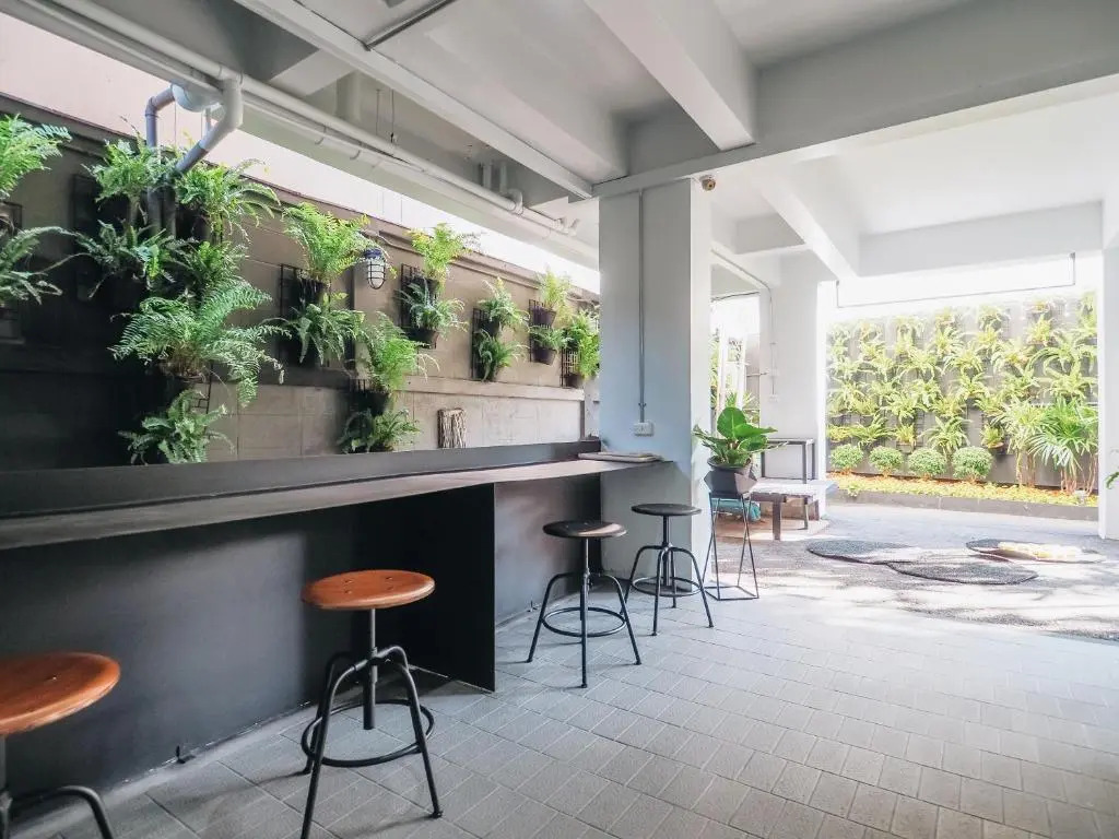 Loyy Hotel