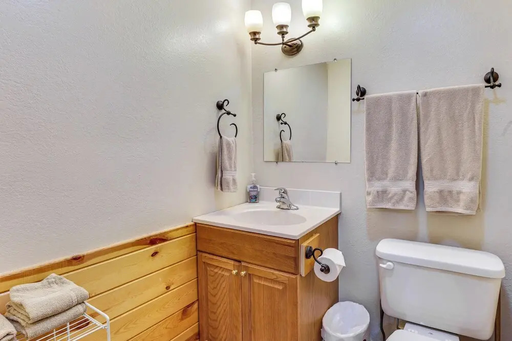 Lead Home in the Mountains w/ Hot Tub + Views!