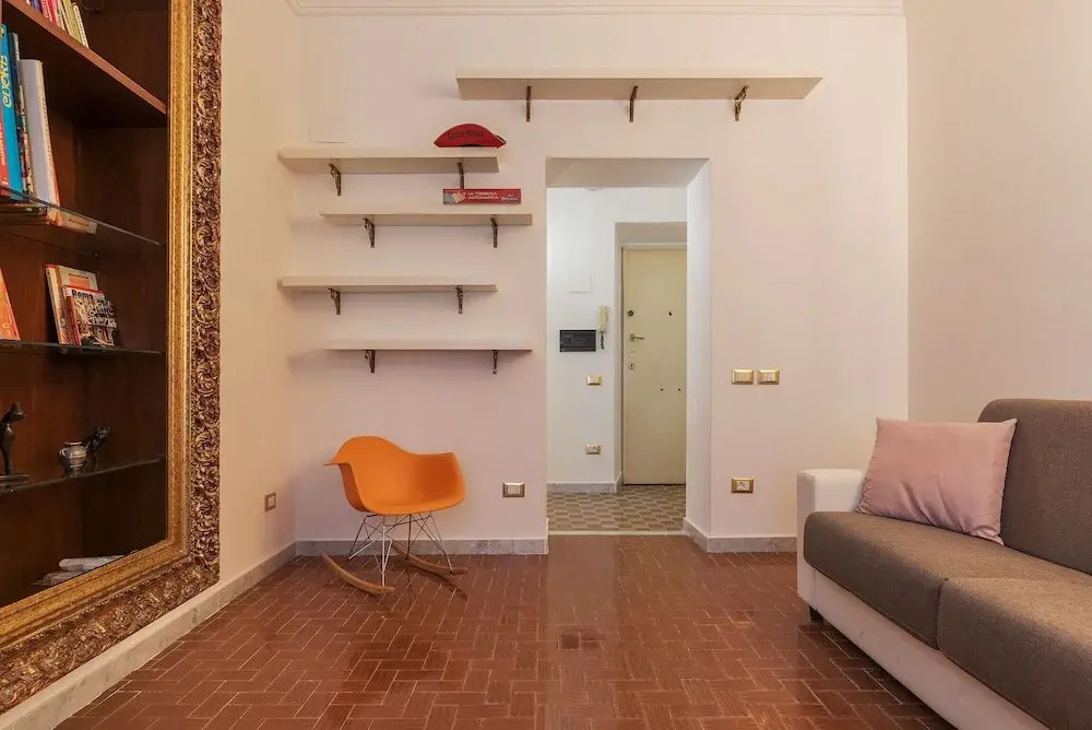Piramide & Testaccio Design Flat