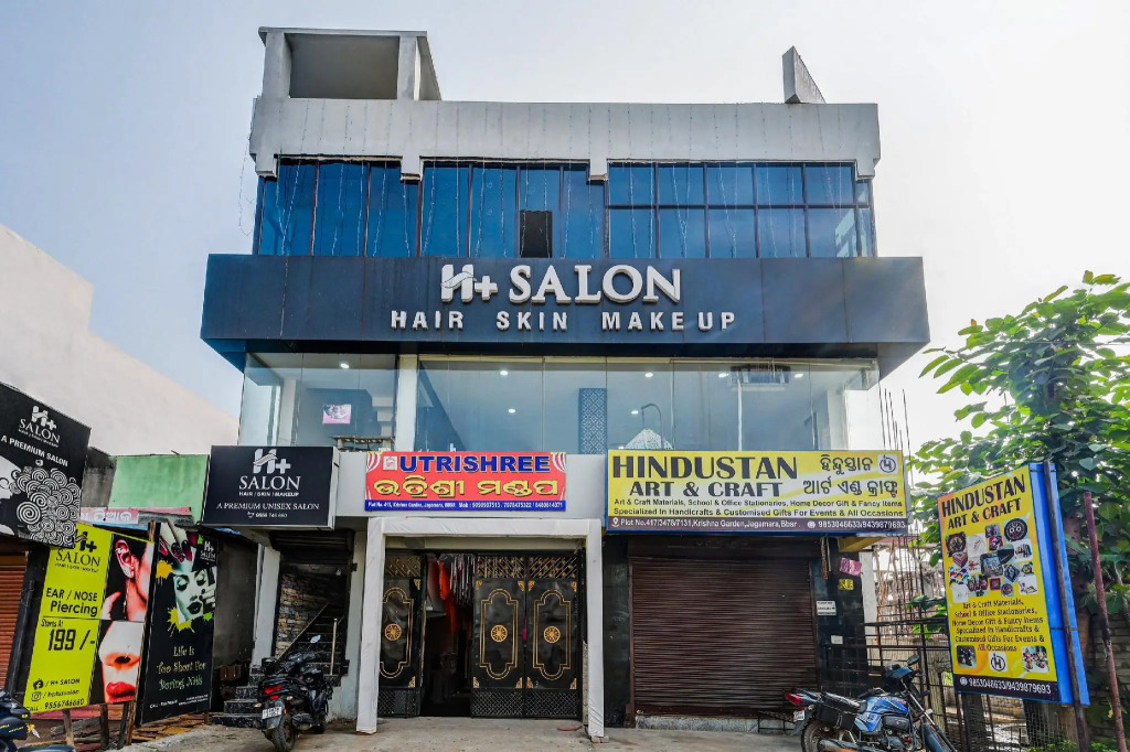 OYO 83839 Hotel Utrishree