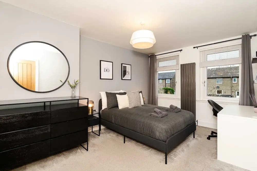 3 Bedroom House-free Parking