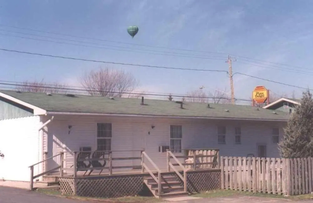 Covered Bridge Inn