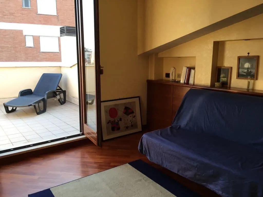 JFK b & b