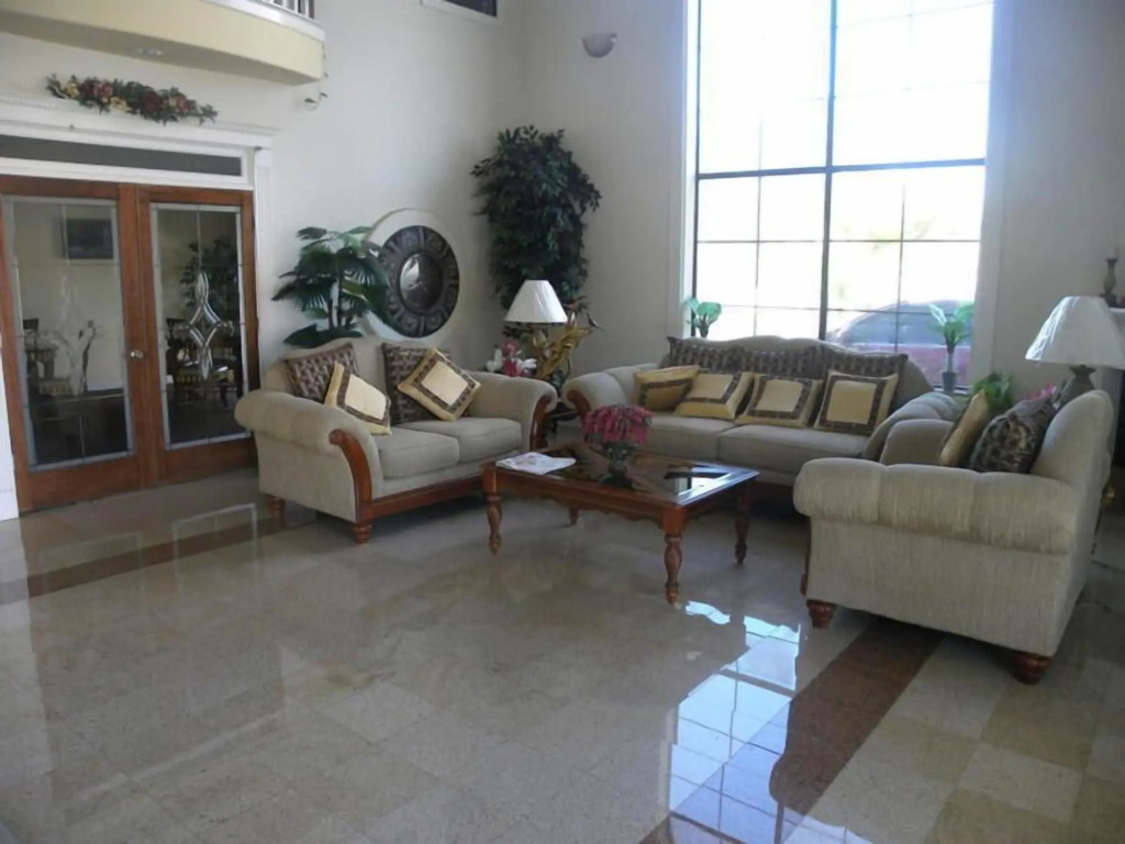 Porter Executive Inn & Suites