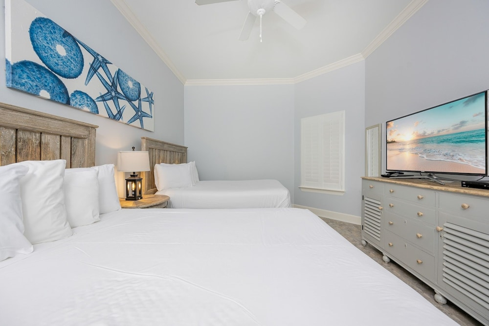 The Oasis 1802 Formerly Phoenix West Ii 1802 3 Bedroom Condo