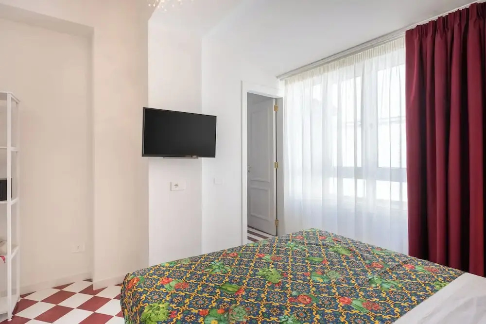 Luxury New Sorrento Home With Terrace - Sleeps 12
