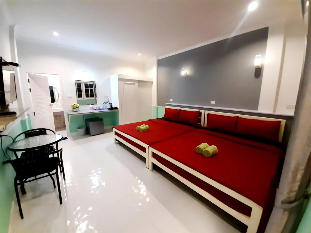 Fancy Carp Resort Hua-Hin