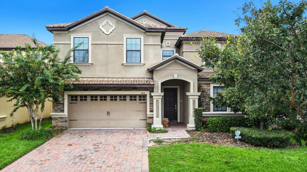 8BD 5BA Spacious Home w Pool SPA Theater Game Room
