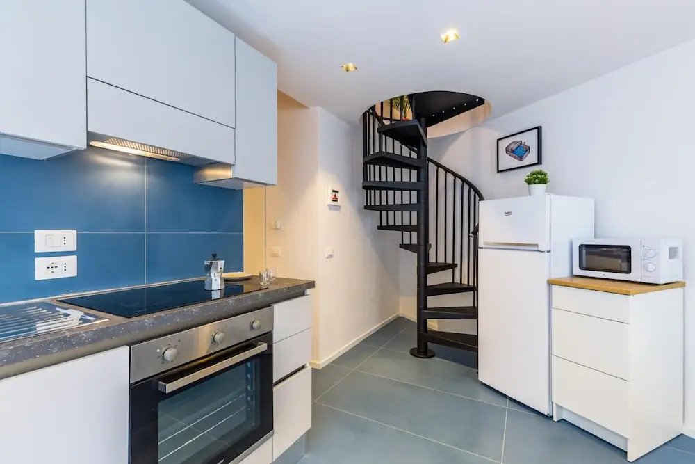 White&Blue Apartment at Sanità  by Wonderful Italy