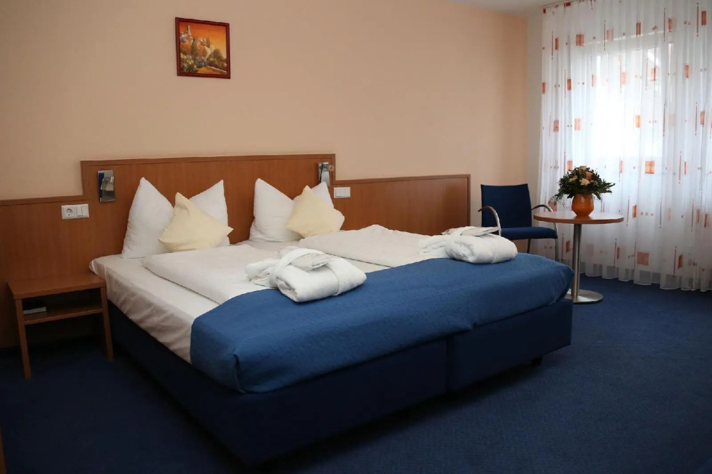 Hotel & Restaurant Goldener Pflug