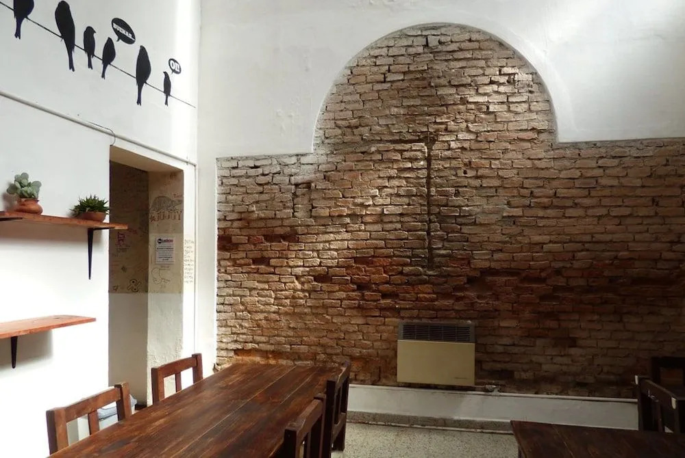 Las Rejas Hostel