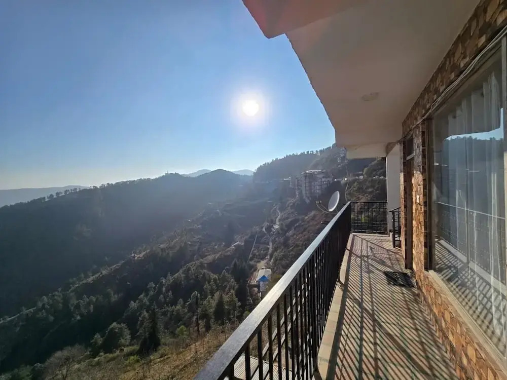 Aakarsh Homestay - Pahadi Food Hub