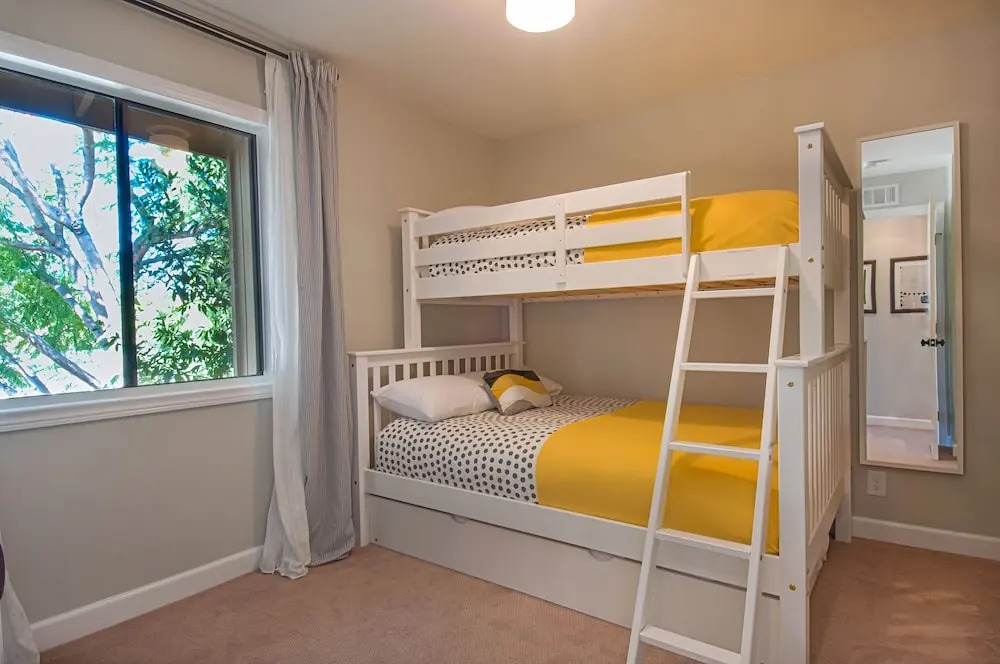 Love Bug - 2 Br Condo