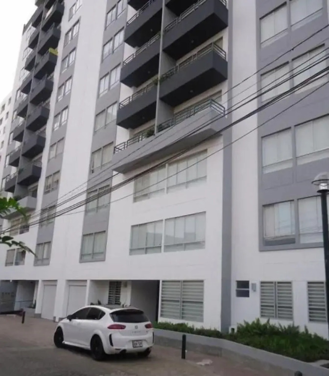 3bed Apt in Miraflores - Free Wifi, Free Parking