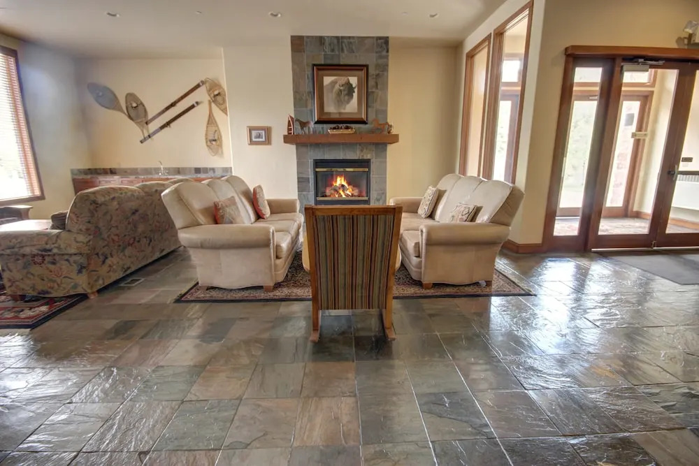 Oro Grande by Summit County Mountain Retreats
